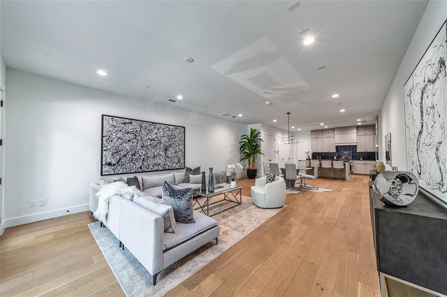 Furnished interior view inside a new home in , Dallas (Image 30). Furnished interior view inside a new home in , Dallas (Image 30).