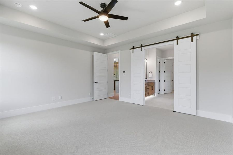 Spacious, unfurnished interior of a new home in , Northlake (Image 32).