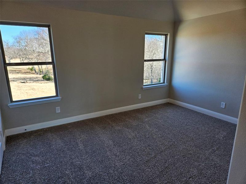 Spacious, unfurnished interior of a new home in Pecan Grove, Whitesboro (Image 17).