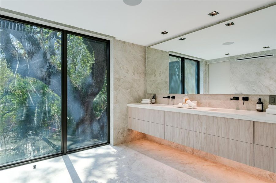 Image 31 of a home in .