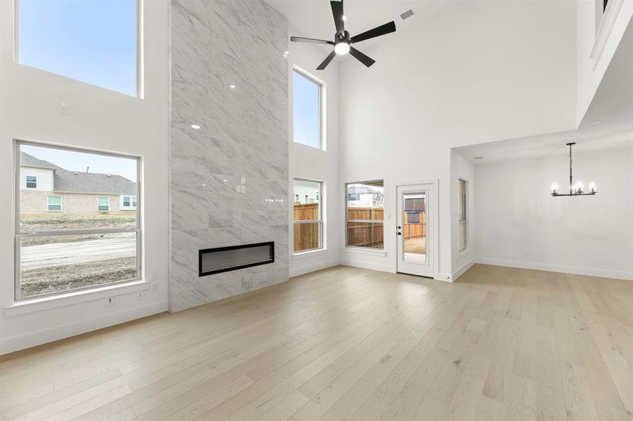 11. 8137 Twin Creek - Family 11. 8137 Twin Creek - Family