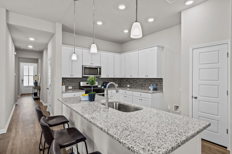 Representative furnished interior of a home built from the Maxwell by Beazer Homes in Hunter's Ranch, San Antonio (Image 11).