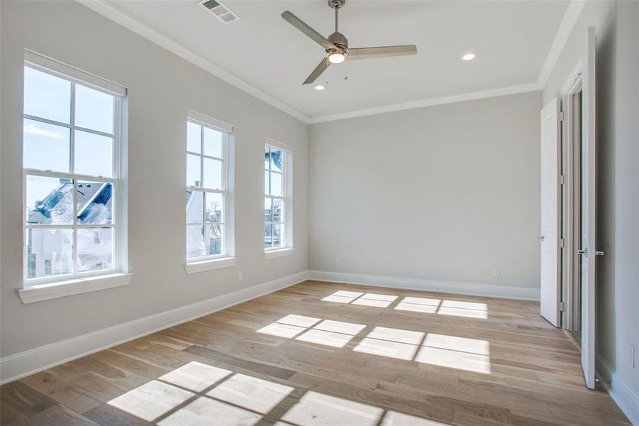 Image of actual unit.