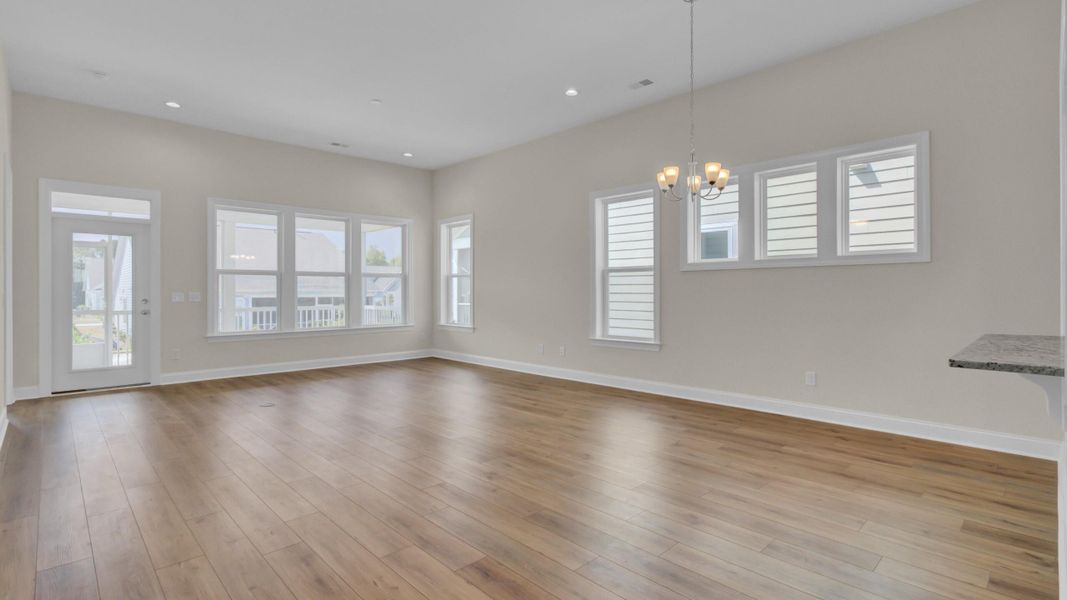 Spacious, unfurnished interior of a new home in Cresswind Charleston, Summerville (Image 27).