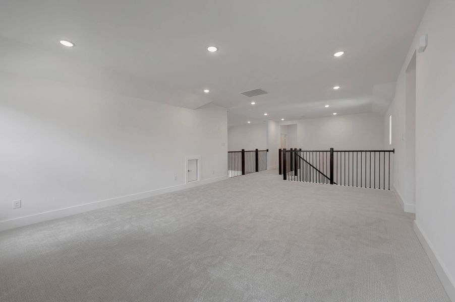 Spacious, unfurnished interior of a new home in Bridgewater, Midlothian (Image 23).