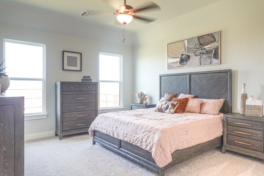 Representative furnished interior of a home built from the The Aleutian by Lillian Custom Homes in Polo Ridge, Heath (Image 9).