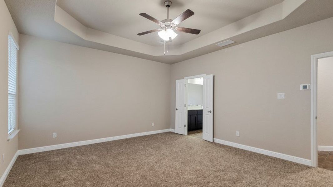 Representative unfurnished interior of a home built from the Guadalupe by D.R. Horton in Eden Ranch, Arlington (Image 29).