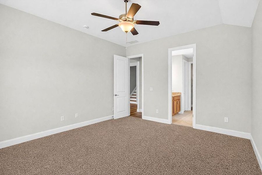 Spacious, unfurnished interior of a new home in , Homer (Image 27).