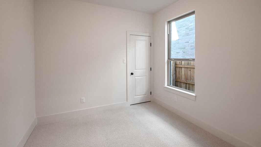 Spacious, unfurnished interior of a new home in Crosswinds 50', Kyle (Image 14).