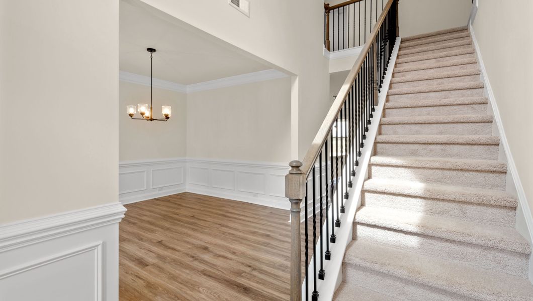 Representative unfurnished interior of a home built from the FLEETWOOD by D.R. Horton in Cottonwood Ridge, Piedmont (Image 18).