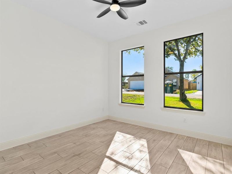 Spacious, unfurnished interior of a new home in , Granbury (Image 38).