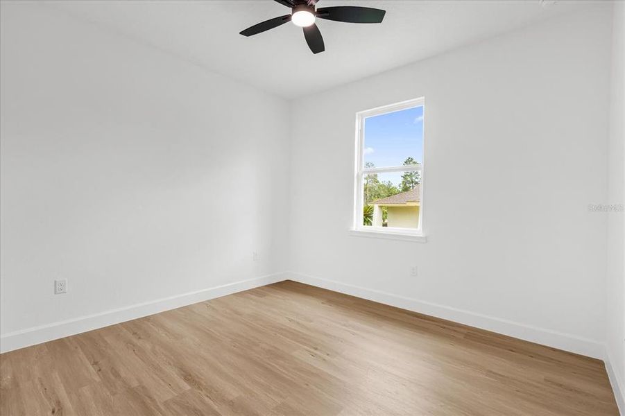Spacious, unfurnished interior of a new home in , Ocala (Image 10).
