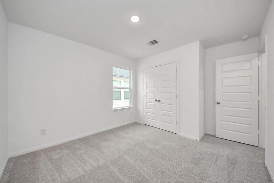 Spacious, unfurnished interior of a new home in Elyson, Katy (Image 41).