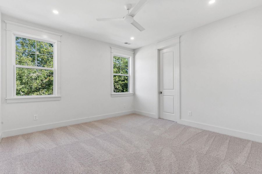 Spacious, unfurnished interior of a new home in , Mount Pleasant (Image 62).