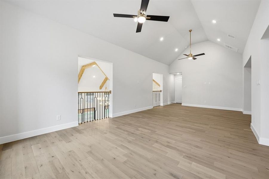 Spacious, unfurnished interior of a new home in Mustang Lakes, Celina (Image 24).