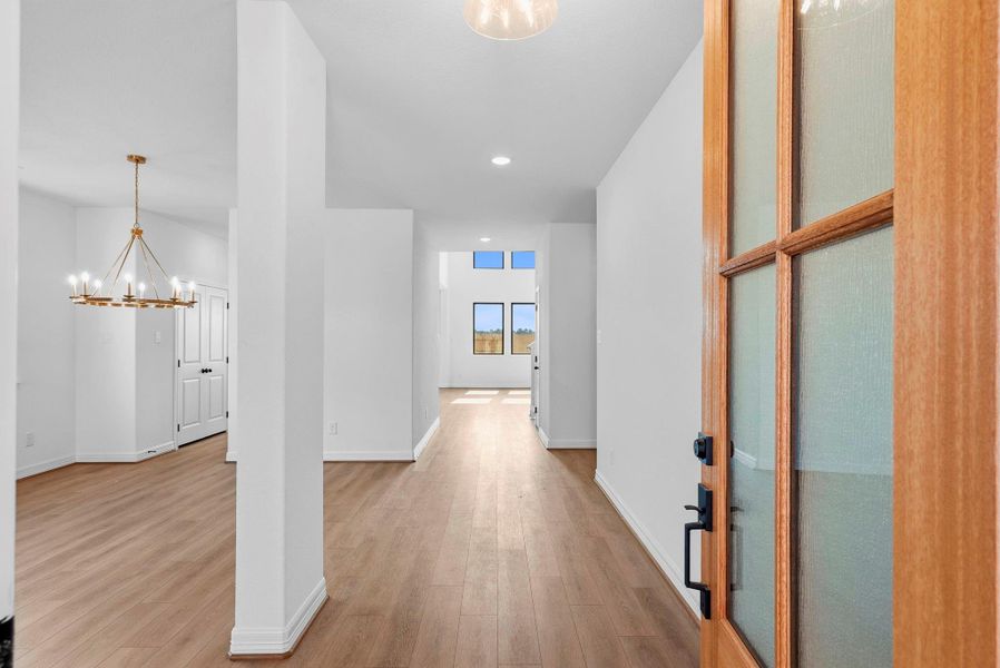 Spacious, unfurnished interior of a new home in Spring Creek Trails, Magnolia (Image 24).