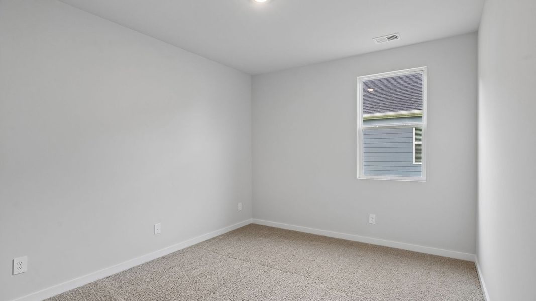 Spacious, unfurnished interior of a new home in Reserve at Hickory Ridge, Columbia (Image 31).
