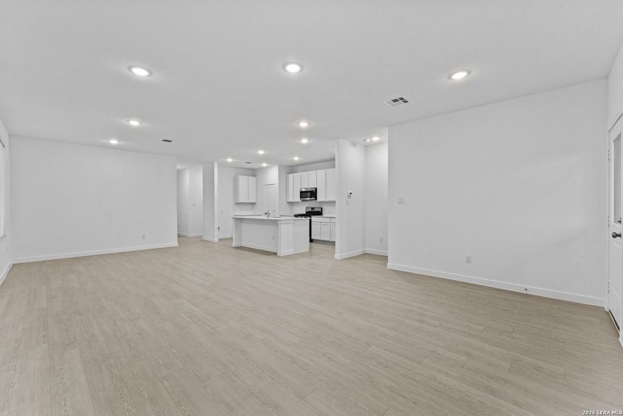 Spacious, unfurnished interior of a new home in Brookmill, San Antonio (Image 24). Spacious, unfurnished interior of a new home in Brookmill, San Antonio (Image 24).