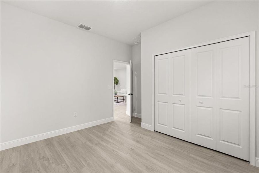 Spacious, unfurnished interior of a new home in , Ocala (Image 24).