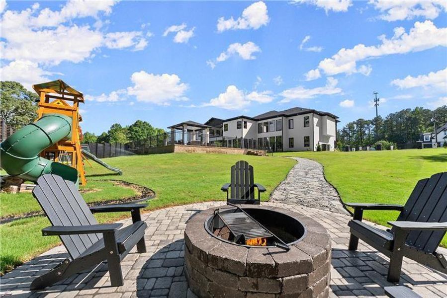 Community amenities in , Lawrenceville (Image 121).