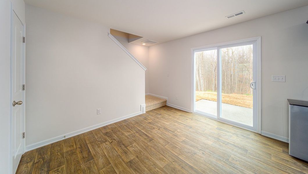 Representative unfurnished interior of a home built from the Harrison by D.R. Horton in Brookside Farms - The Meadows, Greer (Image 16).