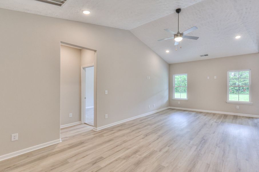 Spacious, unfurnished interior of a new home in Legacy Preserve, Tullahoma (Image 21). Spacious, unfurnished interior of a new home in Legacy Preserve, Tullahoma (Image 21).
