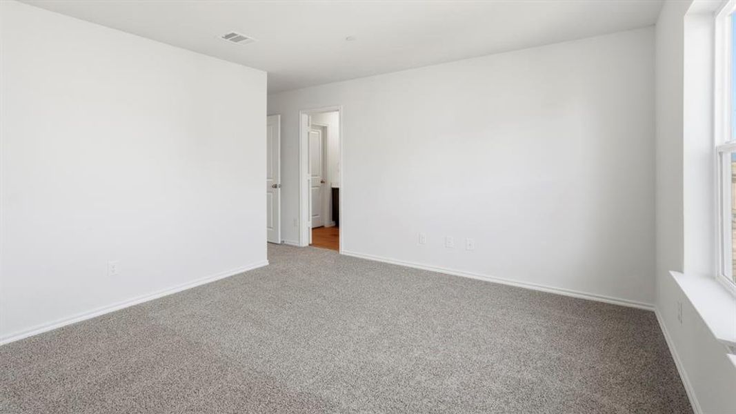 Spacious, unfurnished interior of a new home in Arbor Trails South, Princeton (Image 33).