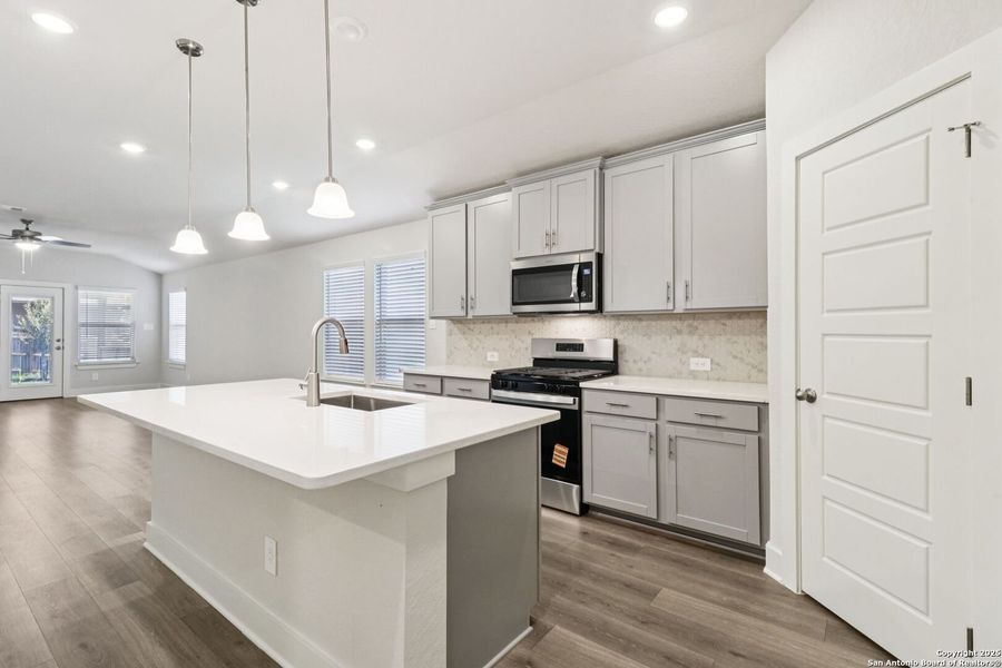 Furnished interior view inside a new home in Scenic Crest - Premier Series, Boerne (Image 10). Furnished interior view inside a new home in Scenic Crest - Premier Series, Boerne (Image 10).