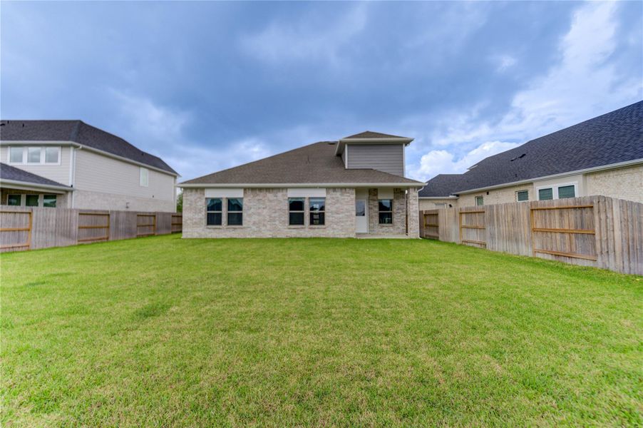 Exterior details and patio area of a home in Arabella on the Prairie, Richmond (Image 4).