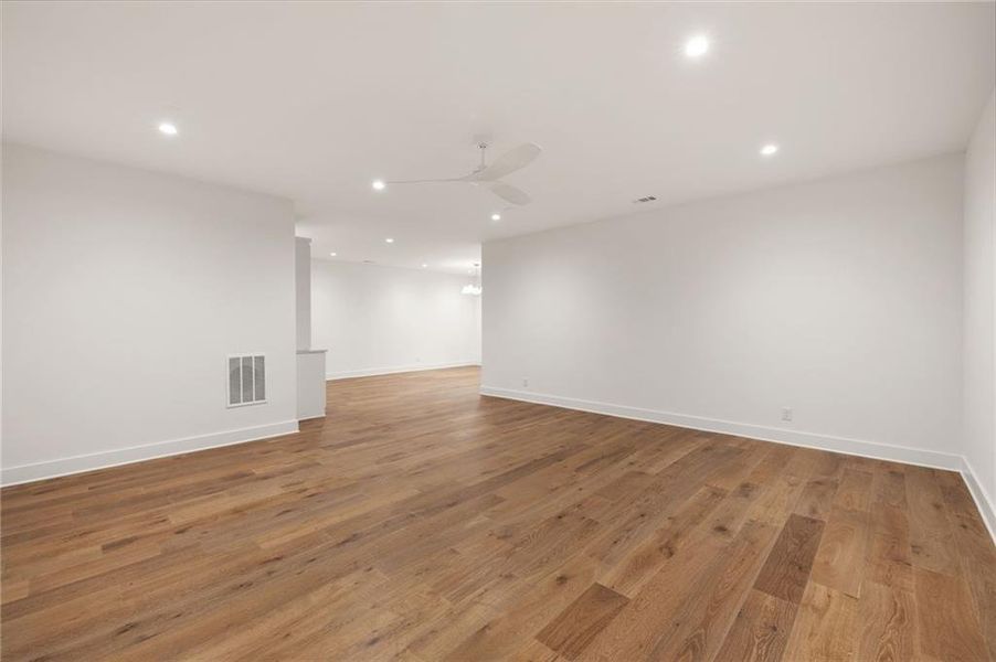 Spacious, unfurnished interior of a new home in , Atlanta (Image 40).