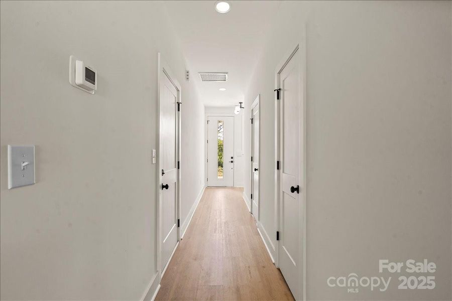 Spacious, unfurnished interior of a new home in , Charlotte (Image 9).