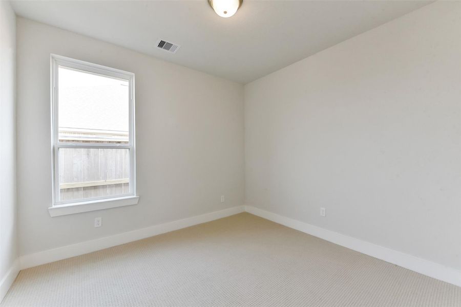 Spacious, unfurnished interior of a new home in Lago Mar, Texas City (Image 30). Spacious, unfurnished interior of a new home in Lago Mar, Texas City (Image 30).