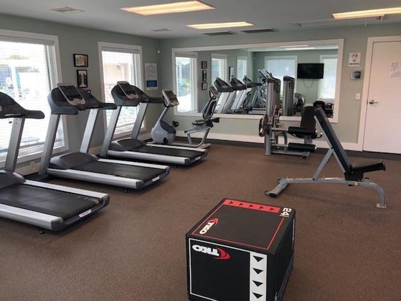 Community amenities in Lago Mar, Texas City (Image 38).