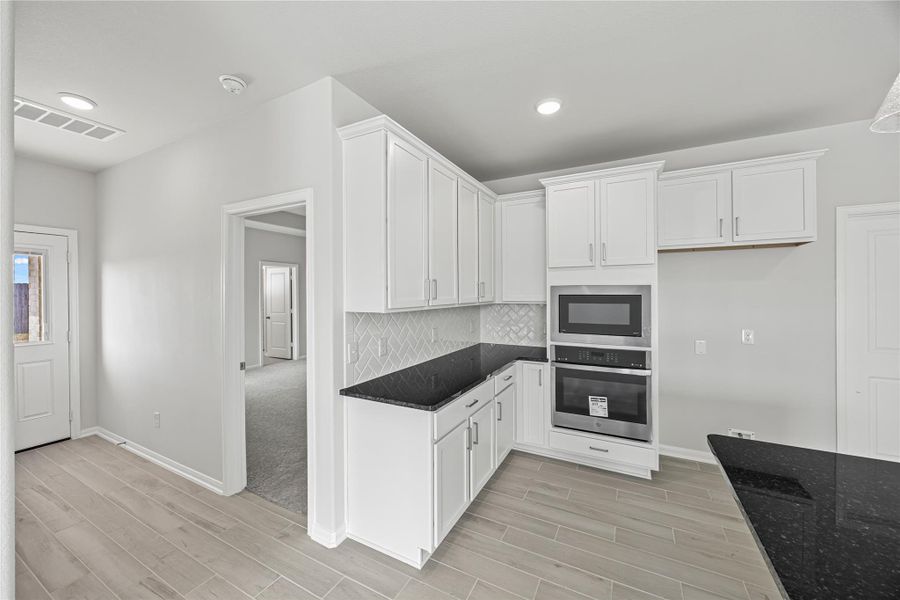 Furnished interior view inside a new home in River Ranch Meadows, Dayton (Image 8). Furnished interior view inside a new home in River Ranch Meadows, Dayton (Image 8).