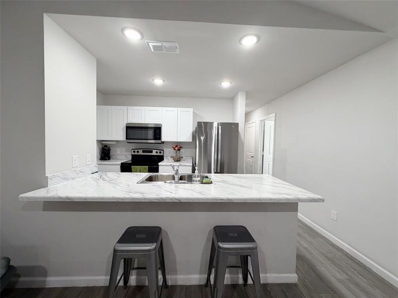 Furnished interior view inside a new home in , Abilene (Image 10).