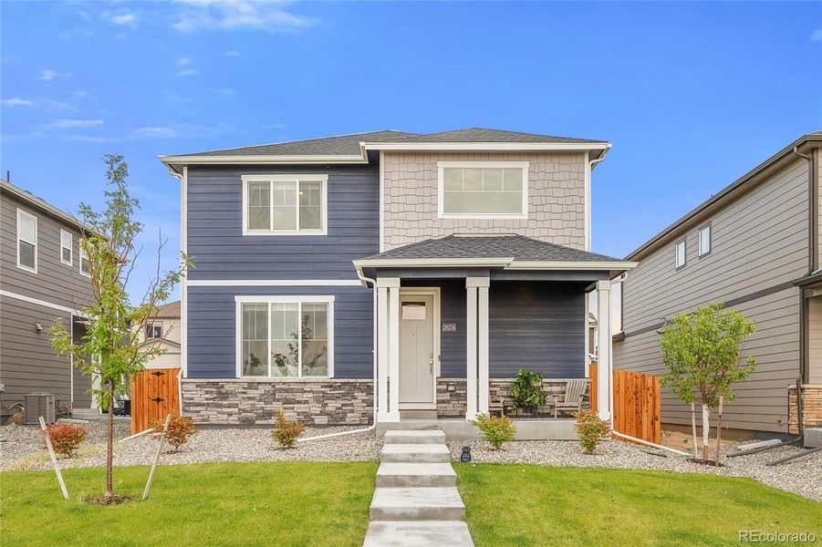 Welcome to this darling almost new home! Built in 2023, the DR Horton home is ready for its next owner.