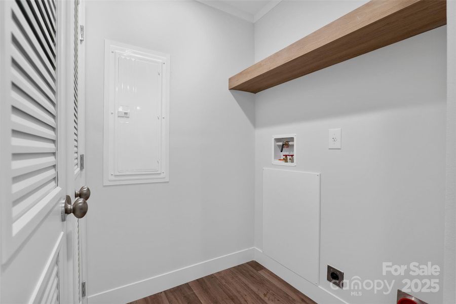 Image 40 of a home in .