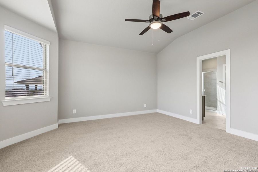 Spacious, unfurnished interior of a new home in Legendary Trails - Premier Series, Cibolo (Image 33).