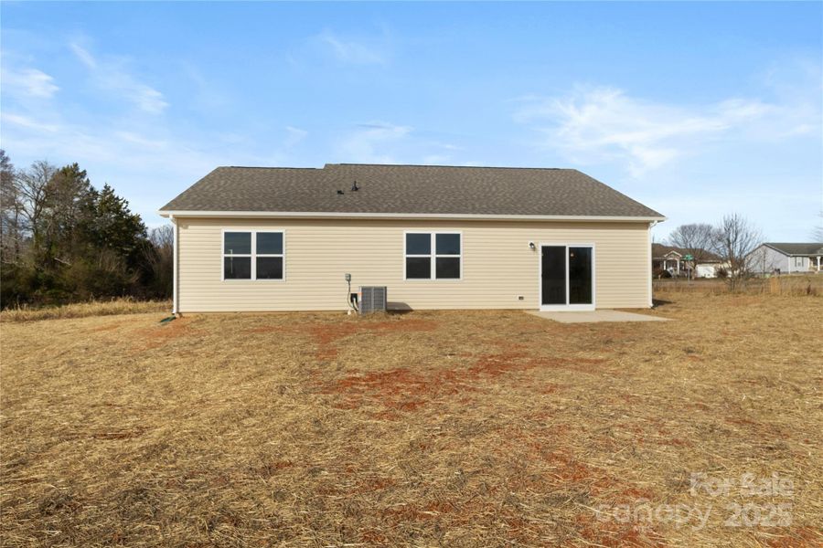 Exterior details and patio area of a home in , Olin (Image 3).