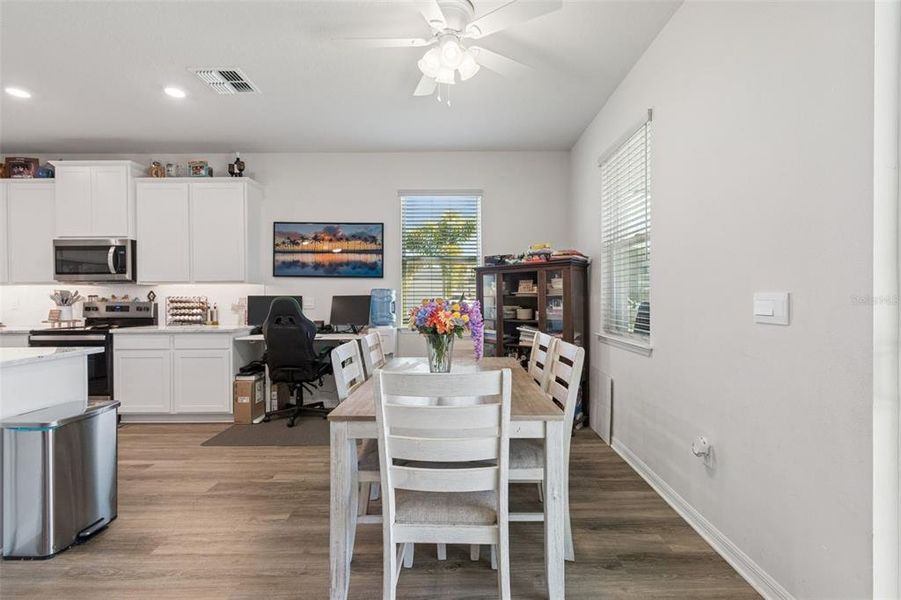 Furnished interior view inside a new home in Bella Lago, Parrish (Image 32).