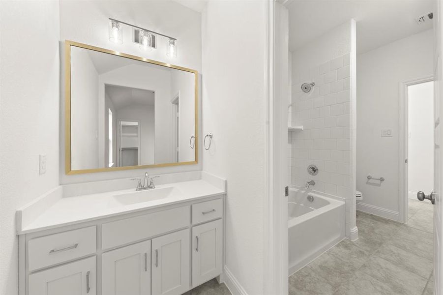 22. 403 Heritage Hill - 3RD Bath