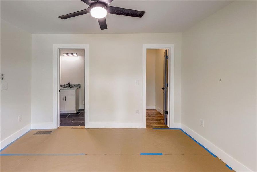 Spacious, unfurnished interior of a new home in , Atlanta (Image 16). Spacious, unfurnished interior of a new home in , Atlanta (Image 16).