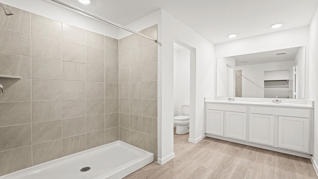 Furnished interior view inside a new home in Presswoods, Splendora (Image 10).