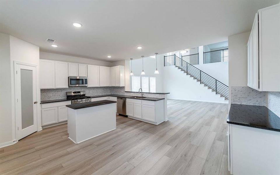 Image 17 of a home in Travis Ranch. Image 17 of a home in Travis Ranch.