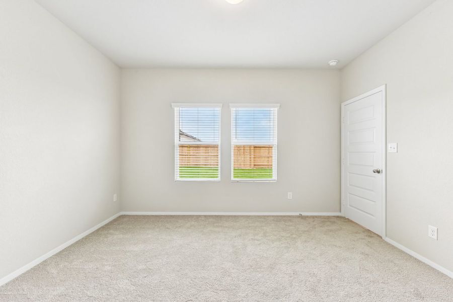 Spacious, unfurnished interior of a new home in Edgebrooke, Pflugerville (Image 15).