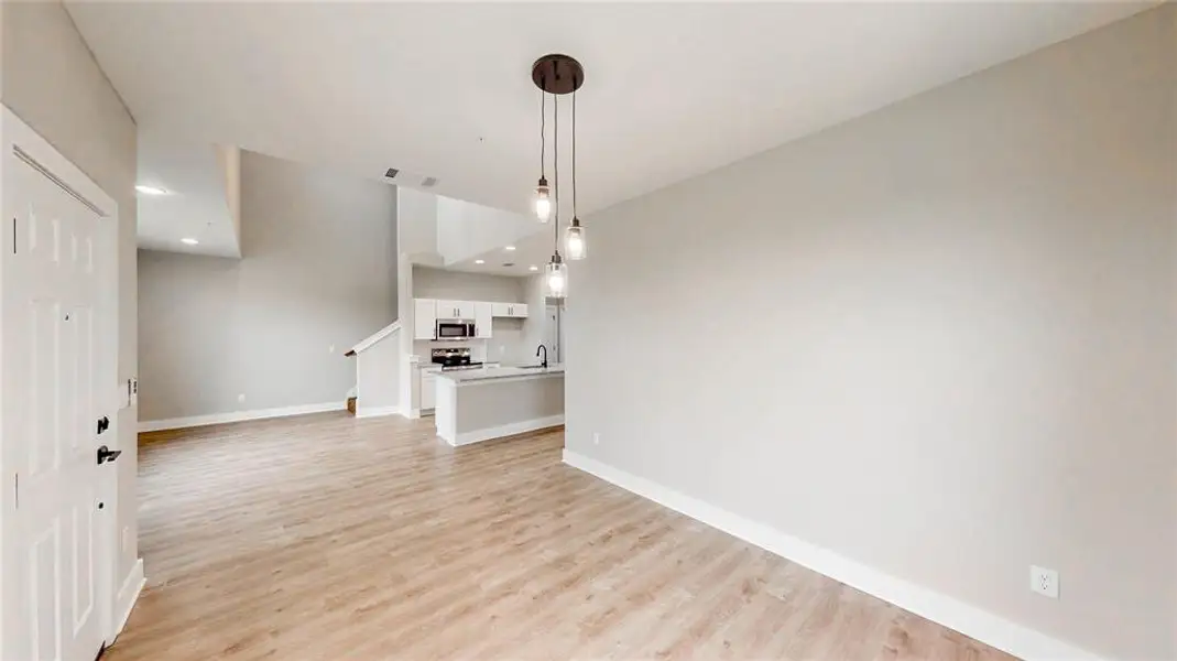 Spacious, unfurnished interior of a new home in , Denton (Image 20).