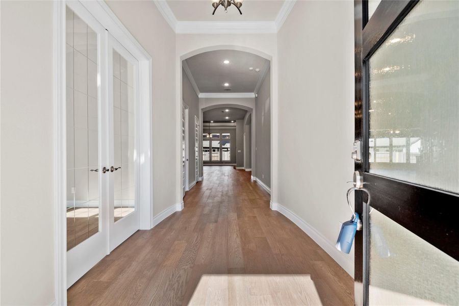 Spacious, unfurnished interior of a new home in , Conroe (Image 32). Spacious, unfurnished interior of a new home in , Conroe (Image 32).