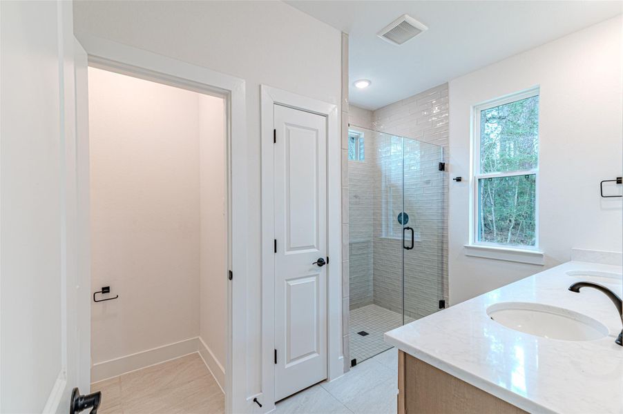 Furnished interior view inside a new home in , Huntsville (Image 14).