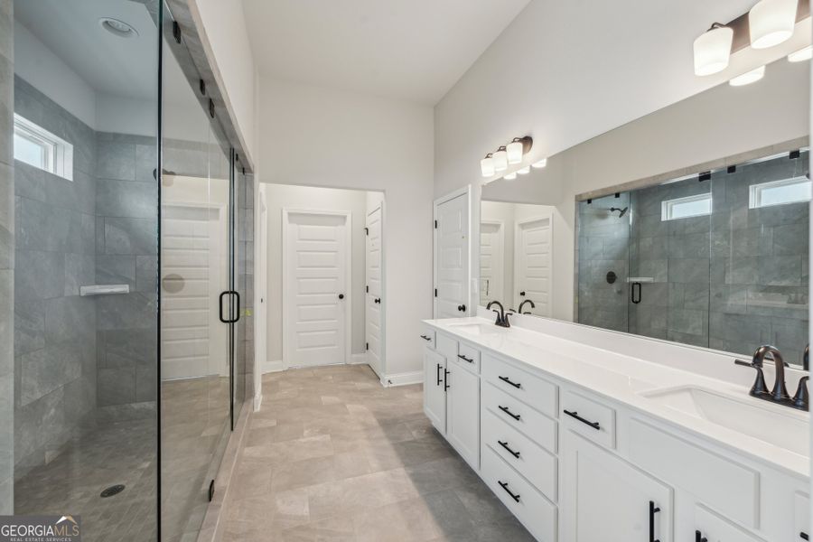 Furnished interior view inside a new home in Ponderosa Farms Manor, Gainesville (Image 57). Furnished interior view inside a new home in Ponderosa Farms Manor, Gainesville (Image 57).