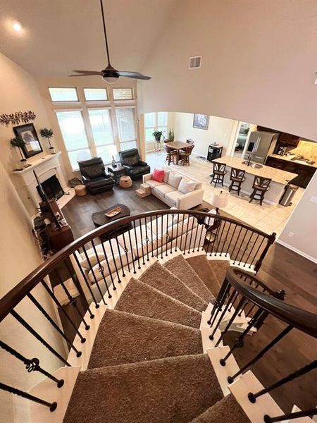 Furnished interior view inside a new home in , Fort Worth (Image 8).